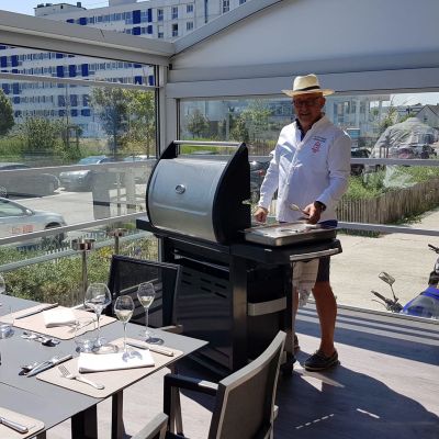 Le chef au Barbecue